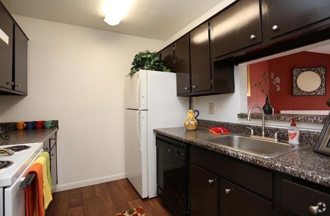 1 Bed • 1 Bath 108 floor plan